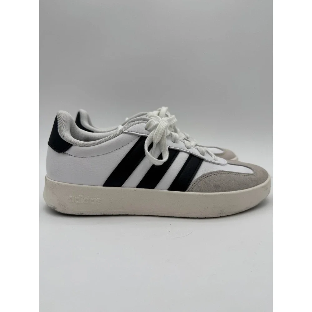Adidas‎ Barreda Women's Sneakers Size 9 White Black Casual Shoes NWB Box